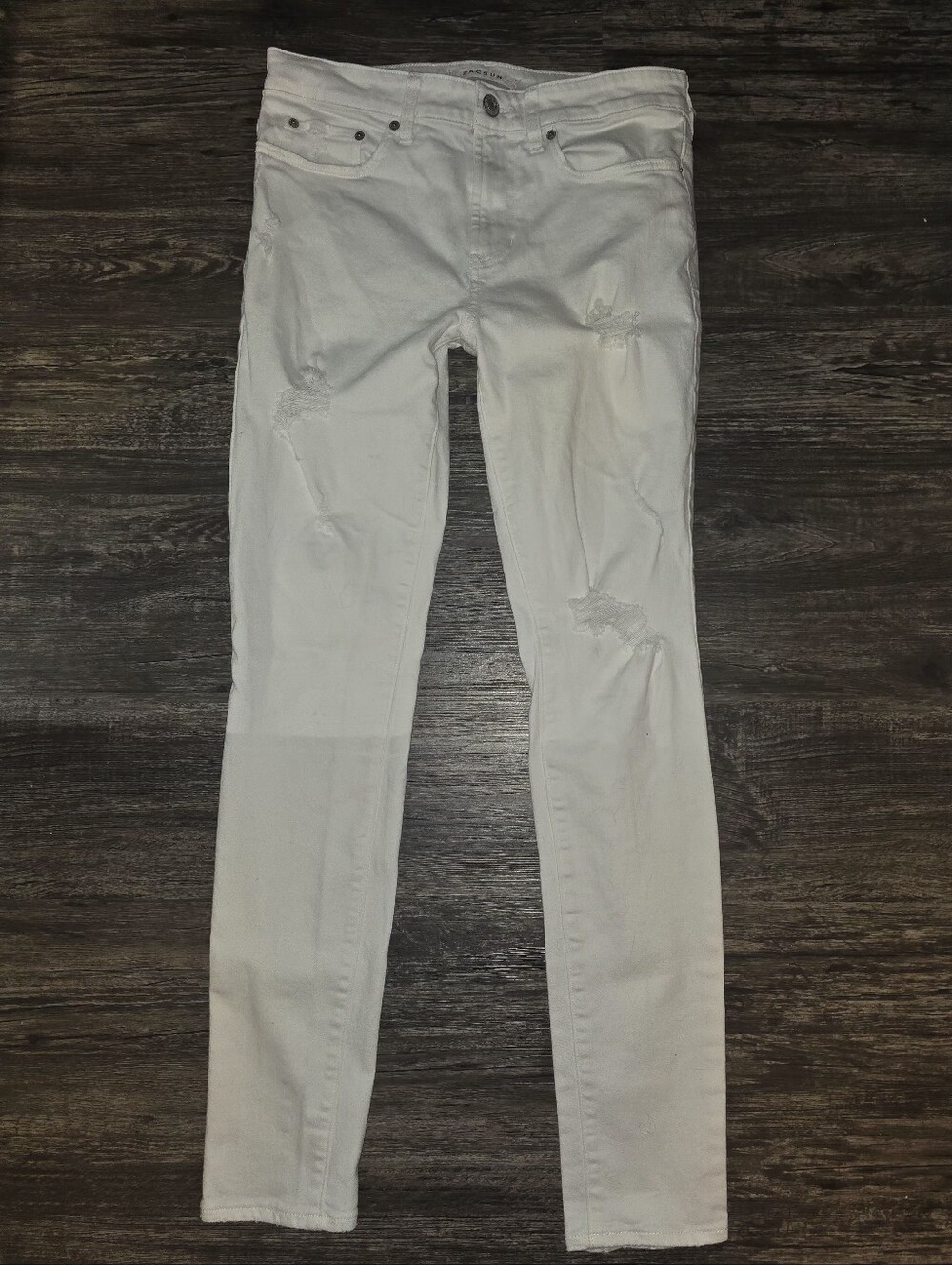 ⭐️2/$25 PacSun White Distressed Skinny Jeans 31/32